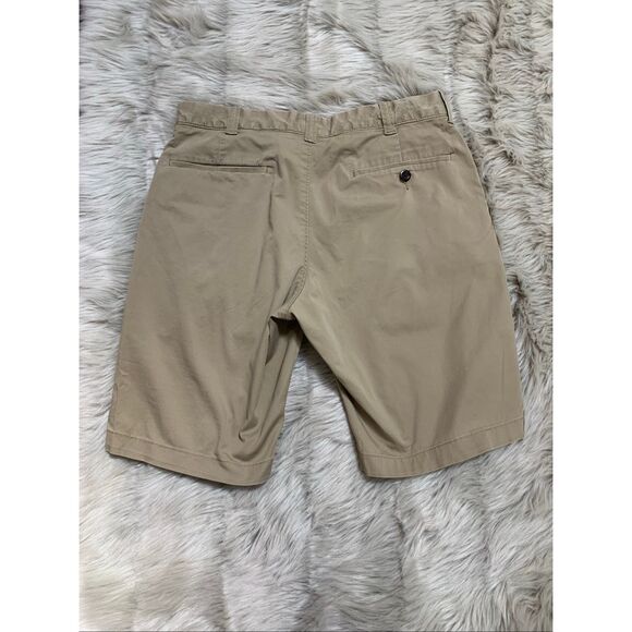 J. CREW Khaki Color 10.5" Stretch Shorts Waist 30 - Picture 4 of 7